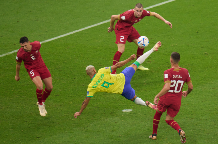 塞尔维亚足球队在国际比赛中实现完美表现