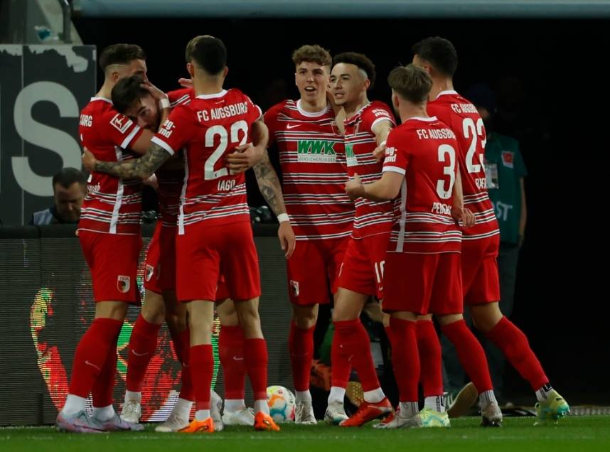 斯图加特前锋破门反超比分，德甲小球队实力逐渐崛起的简单介绍