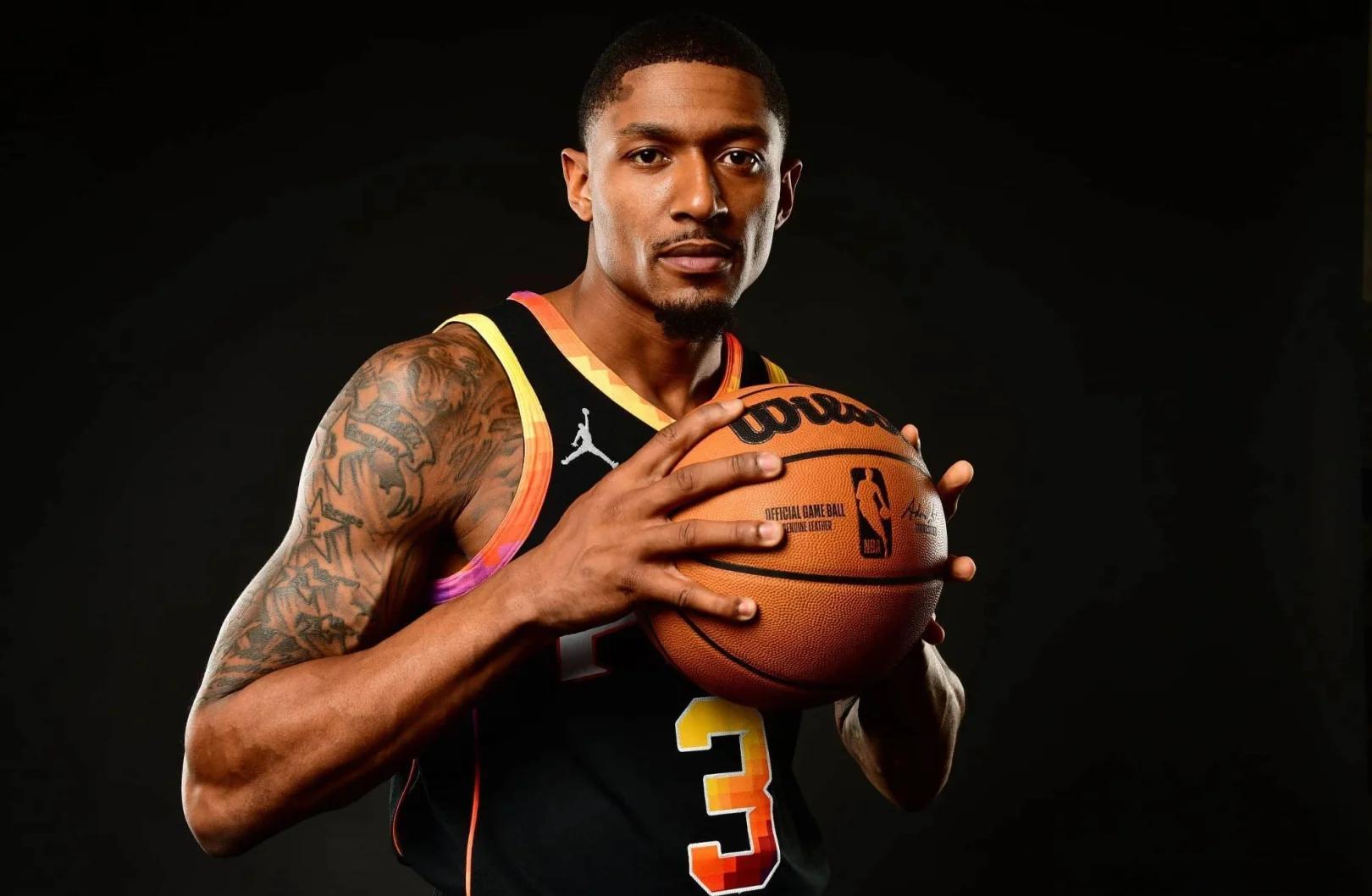 包含篮网逆袭险胜热火！厄文表现出色全场砍分的词条