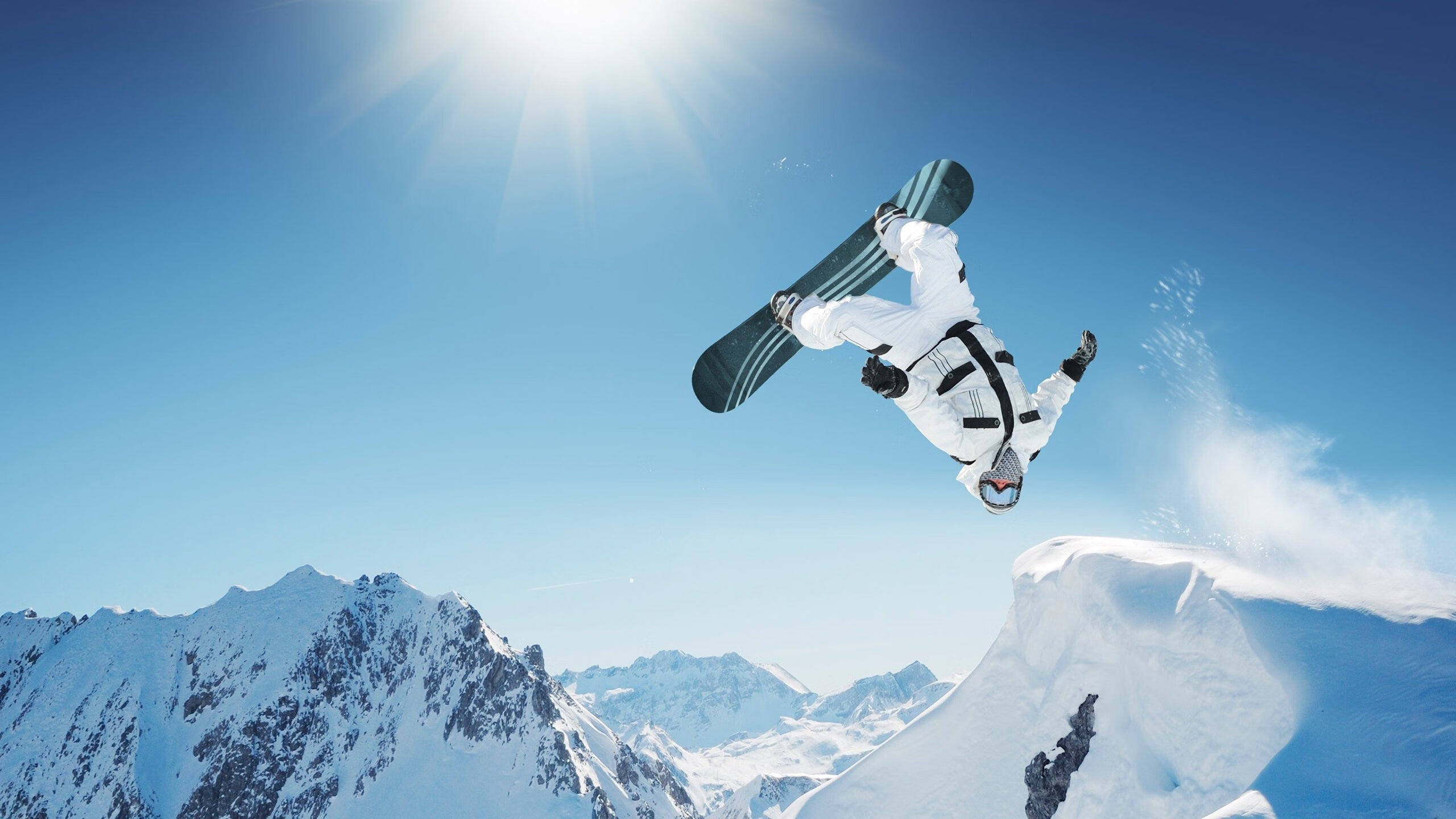  雄鹿官方发布球员赛前入场 